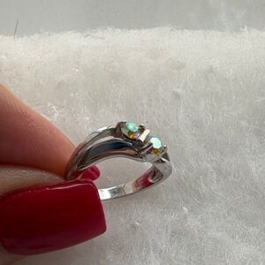 Elegant Silver and Opal Women's Ring